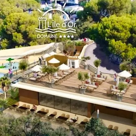Bungalow De 2 Chambres A Raphael A 50 M De La Plage Avec Vue Sur La Mer Piscine Partagee Et Jardin Clos * Saint-Raphaël